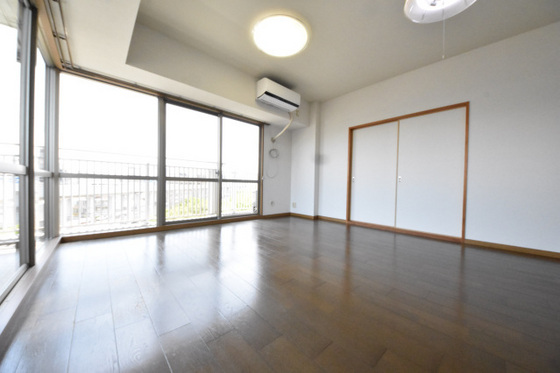 ファミールタワープラザ岡山イーストタワー