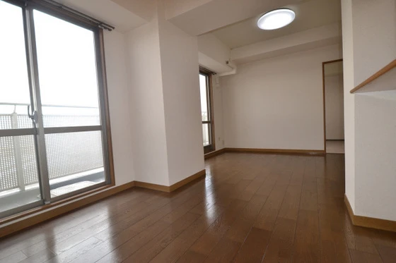 ファミールタワープラザ岡山イーストタワー