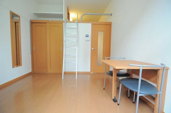 レオパレス谷万成