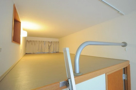 レオパレス谷万成