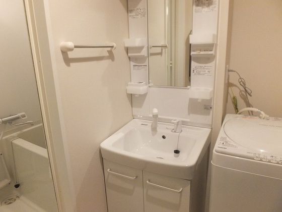 レオネクストグレース三野