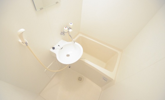 レオパレスセフティ半田