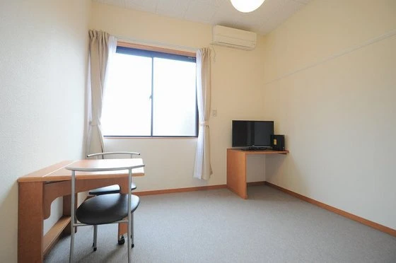 レオパレスアルプス京山