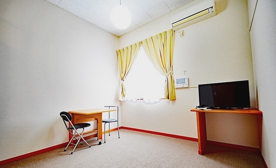 レオパレスアルプス京山