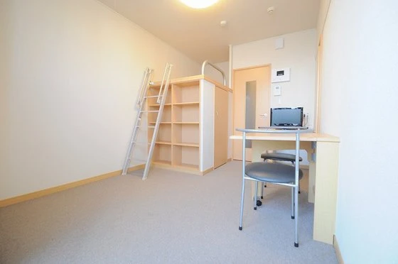 レオパレス東島田