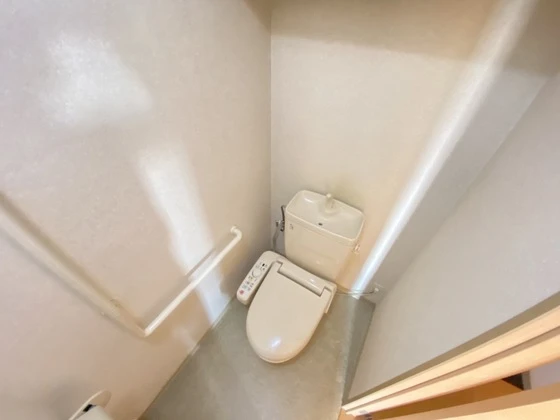 サーパス己斐西町