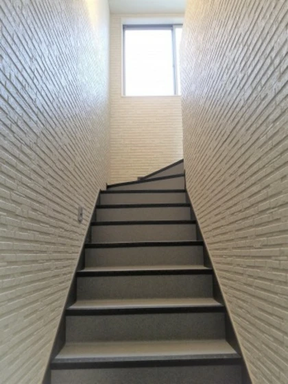 REGALEST 三波(レガリストミナミ)