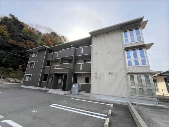 サンビレッジ三戸