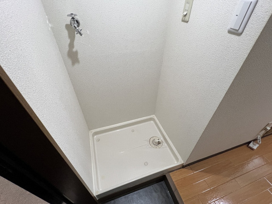 アレグリア内山下