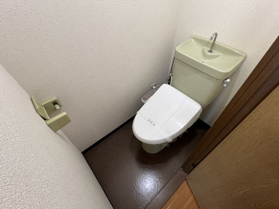 アレグリア内山下