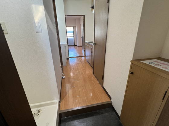 アレグリア内山下