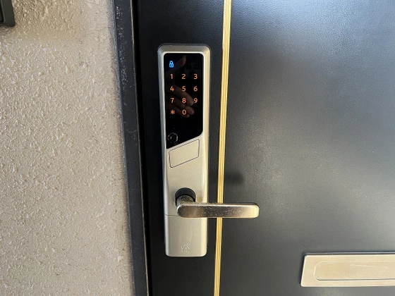 アレグリア内山下