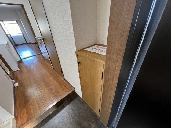 アレグリア内山下