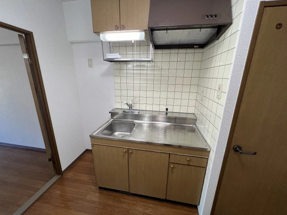 アレグリア内山下