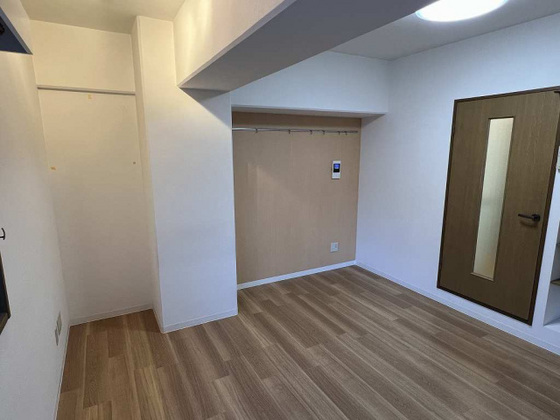 アレグリア内山下