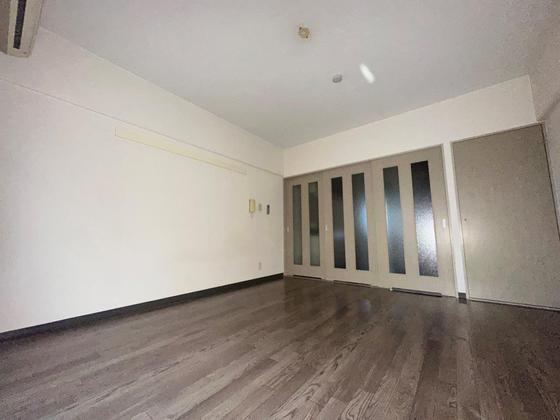 クロスデータビル73