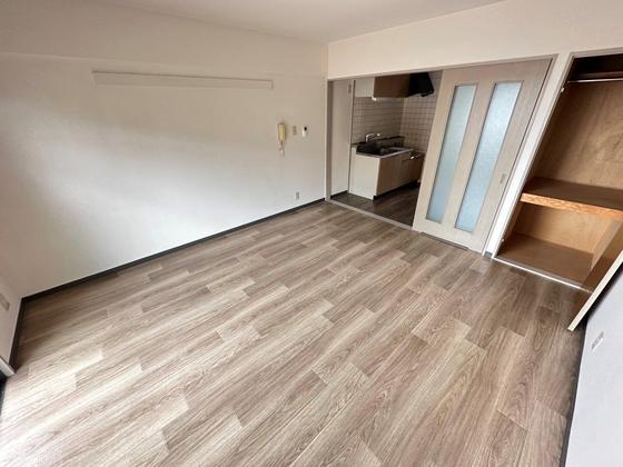 クロスデータビル 73