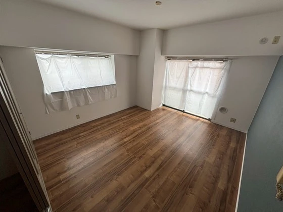 クロスデータビル73