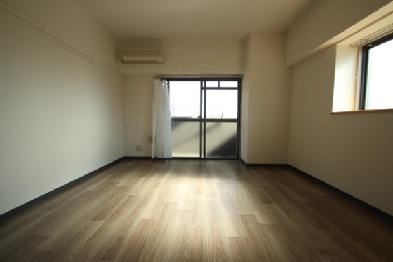 クロスデータビル73