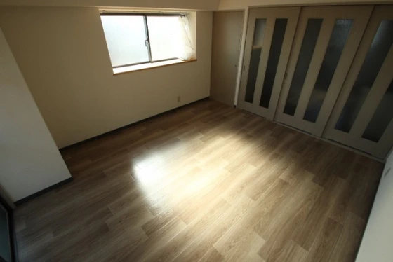 クロスデータビル73