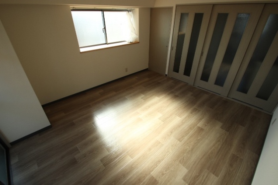 クロスデータビル73