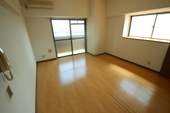 クロスデータビル73