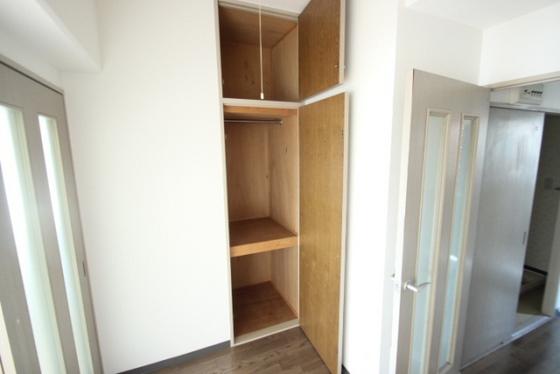 クロスデータビル73