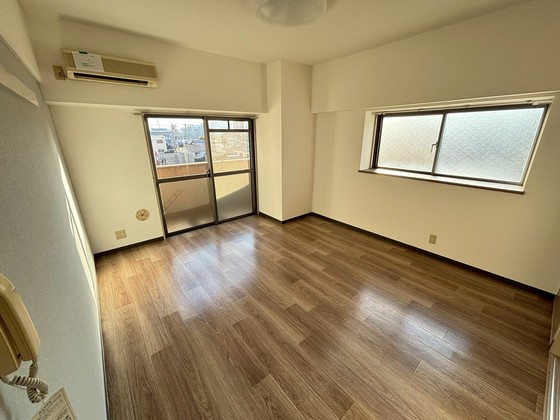 クロスデータビル 73