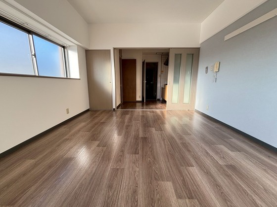 クロスデータビル 73