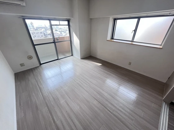 クロスデータビル 73