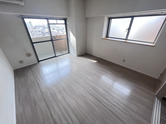 クロスデータビル 73