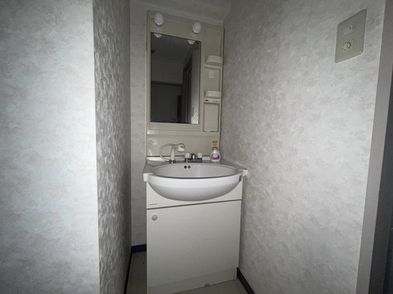 クロスデータビル 73