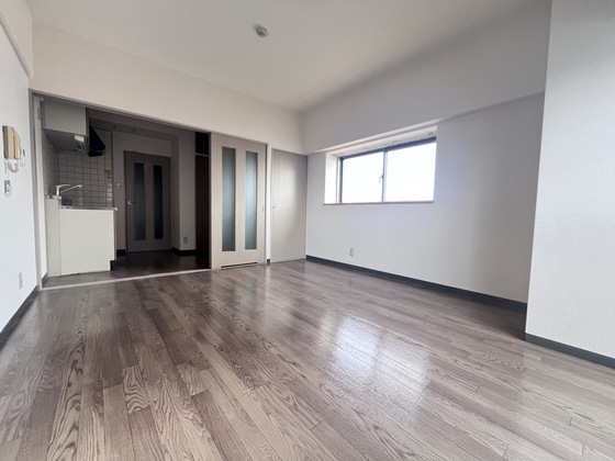 クロスデータビル 73