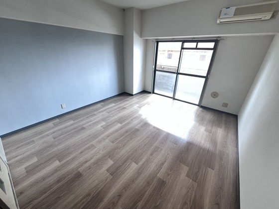 クロスデータビル 73