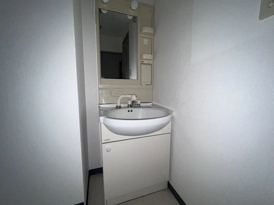 クロスデータビル 73