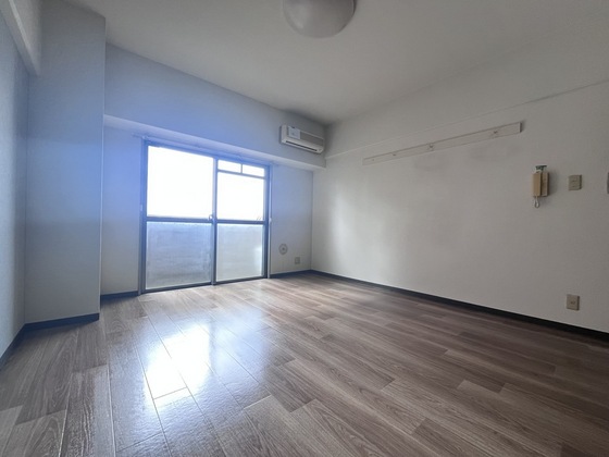 クロスデータビル 73