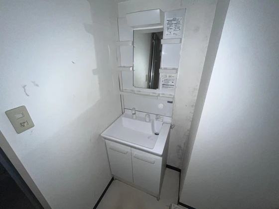 クロスデータビル 73