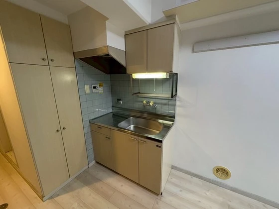 ステイタス小網