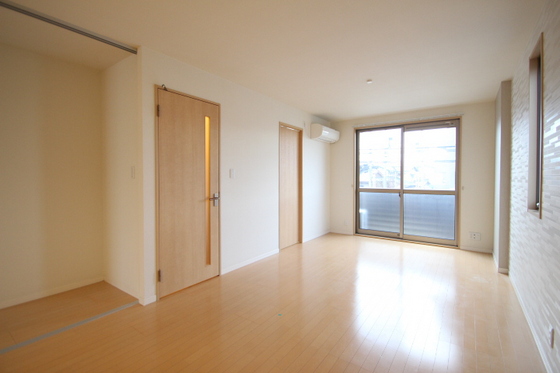 シャーメゾン・フローラ