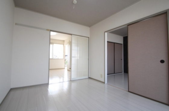 プレジール学南 A棟