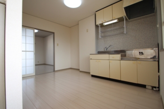 プレジール学南 A棟