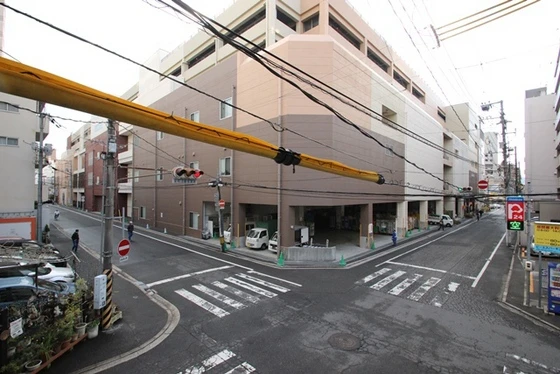 グランツ鶴見町平和大通り