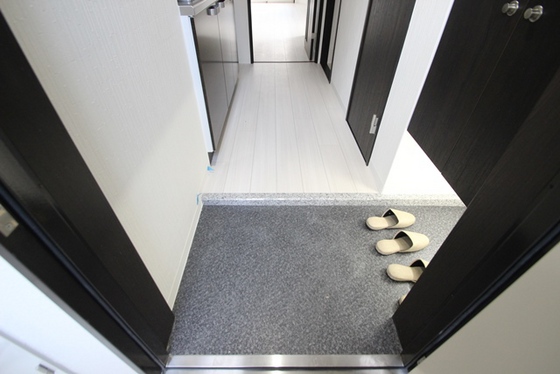 グランツ鶴見町平和大通り