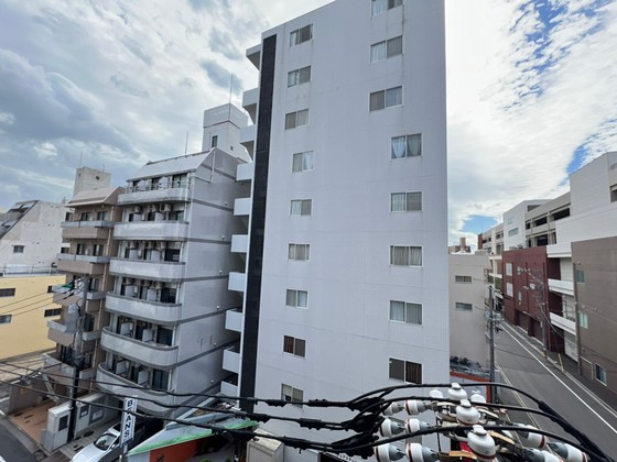 グランツ鶴見町平和大通り