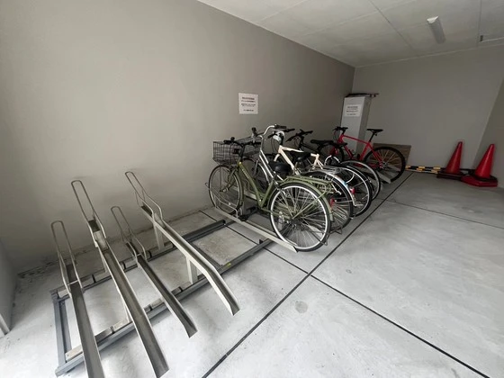 グランツ鶴見町平和大通り