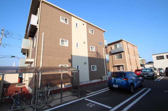 ラフェステート A棟