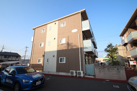 ラフェステート A棟