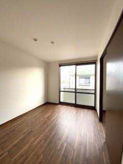 エスティー新福 A棟