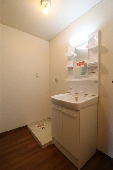 スゥイートガーデン国富 西棟