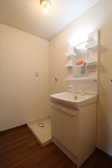 スゥイートガーデン国富 西棟